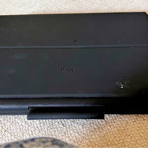 Logitech Slim Folio Laptop case for Apple iPad 8 air 10.2” screen